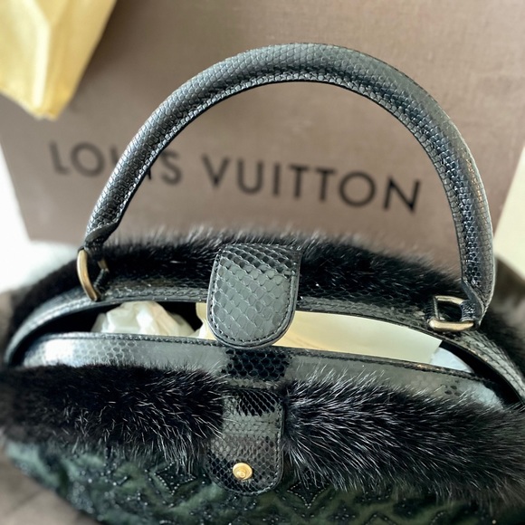 Louis Vuitton Mousseline Demi Lune - Picture 8 of 14